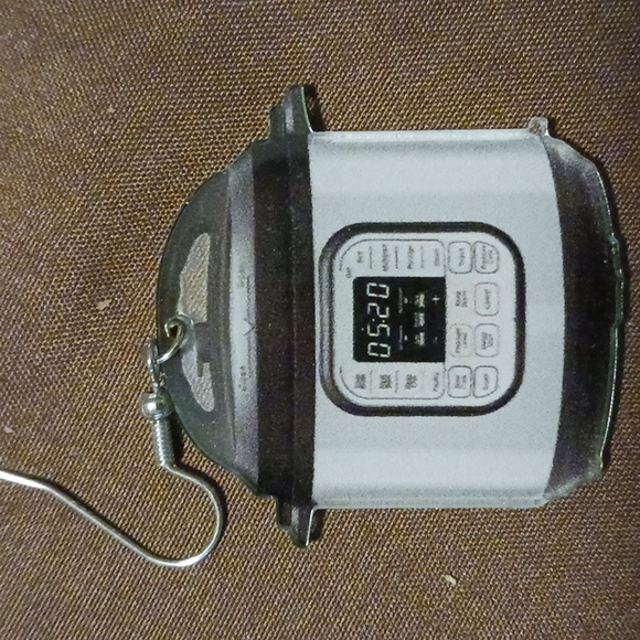 PRESSURE COOKER CROCKPOT HOTPOT Earrings - Picture 2 of 3